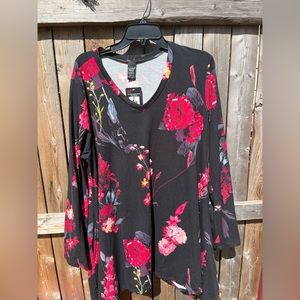 Lildy flower tunic  size L/XL